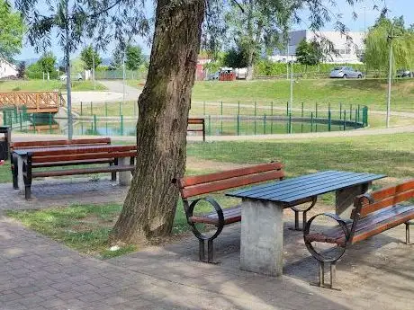Photo de Playground / Lake Kipiste