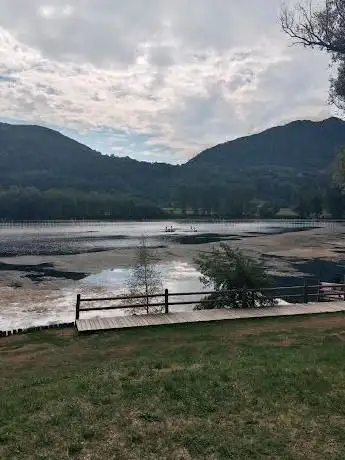 Photo de Lago di Santa Maria