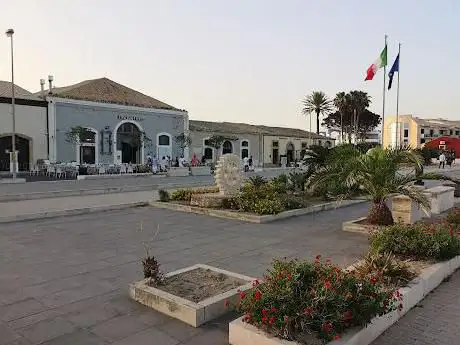 Photo de Piazza Starrabba