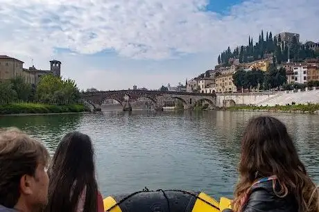 Photo de Adige Verona Rafting