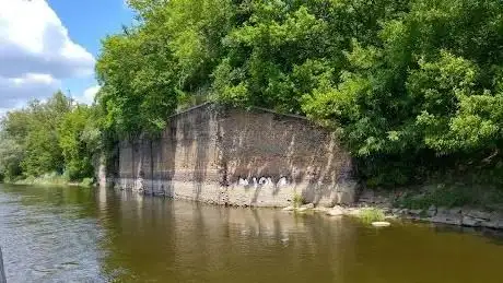 Photo de Ruins of the 19th century Fortress River Lock