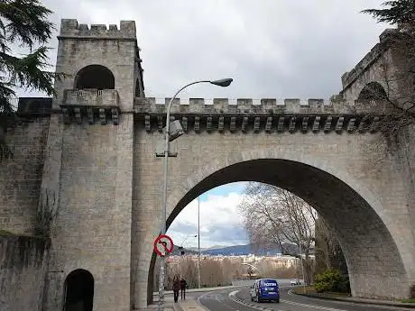 Photo de Ronda de Pamplona Park