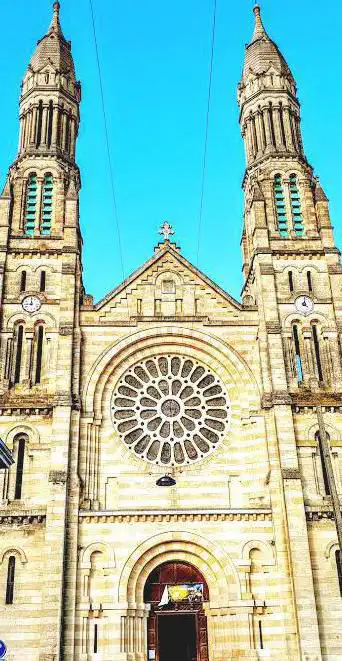 Photo de Church of the Sacred Heart Bordeaux
