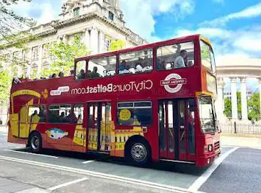 Photo de City Tours Belfast