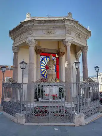 Photo de Tempietto di San Gerardo