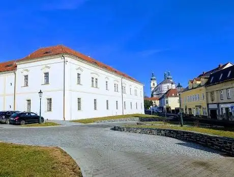 Photo de Former Franciscan Monastery