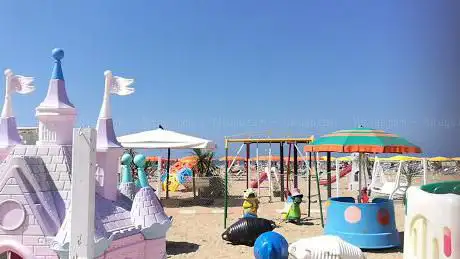 Photo de Bagno 84 Graziano Rimini - Per famiglie  Spiaggia per per cani a Rimini - Dog friendly- attrezzata disabili -TEQBALL