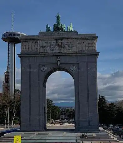 Photo de Palais de La Moncloa