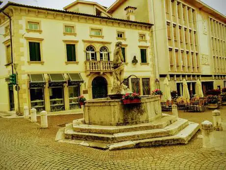 Photo de Piazza Borro